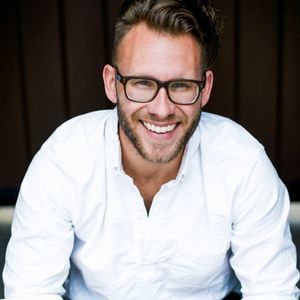 Meet your Posher, Adam